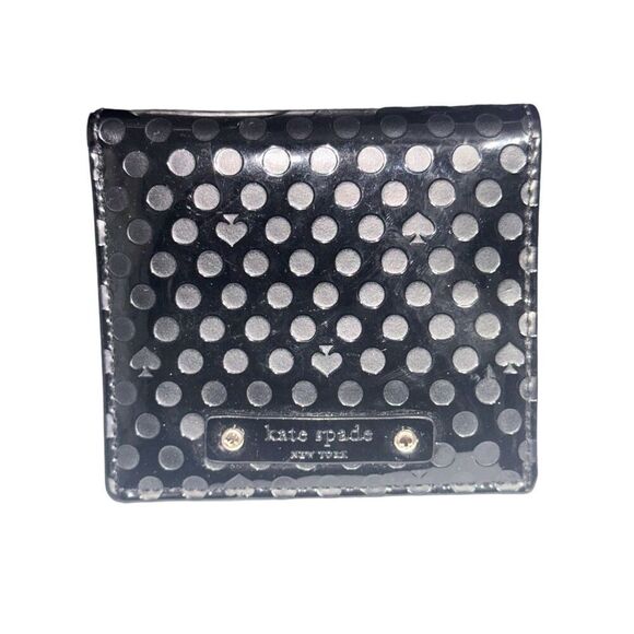 Beautiful Kate Spade Patent Leather Spade Black Embossed Wallet One Size Good Co - Picture 1 of 10